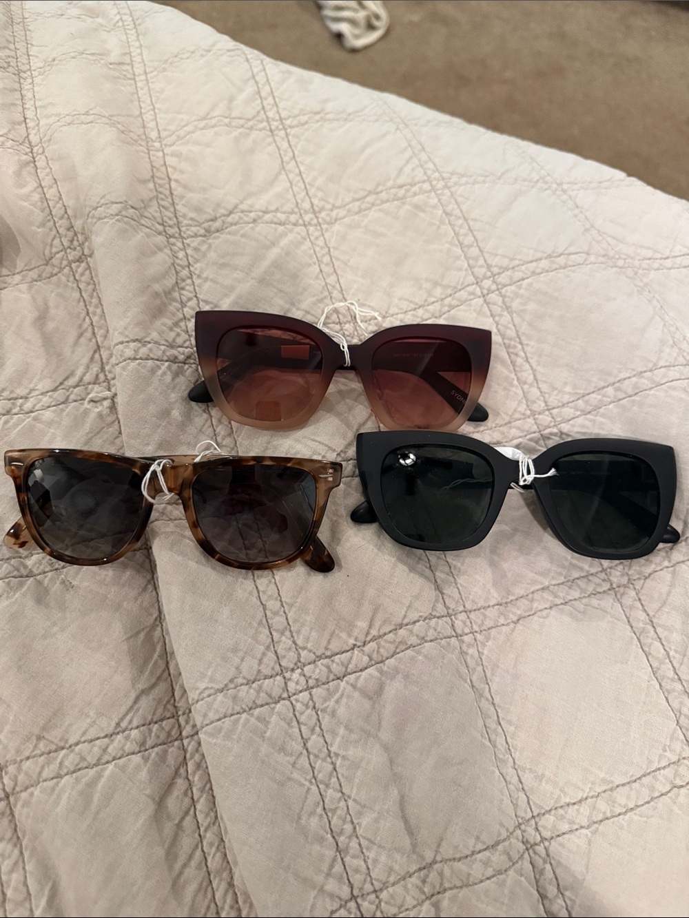 Sunglass bundle (3 pairs)